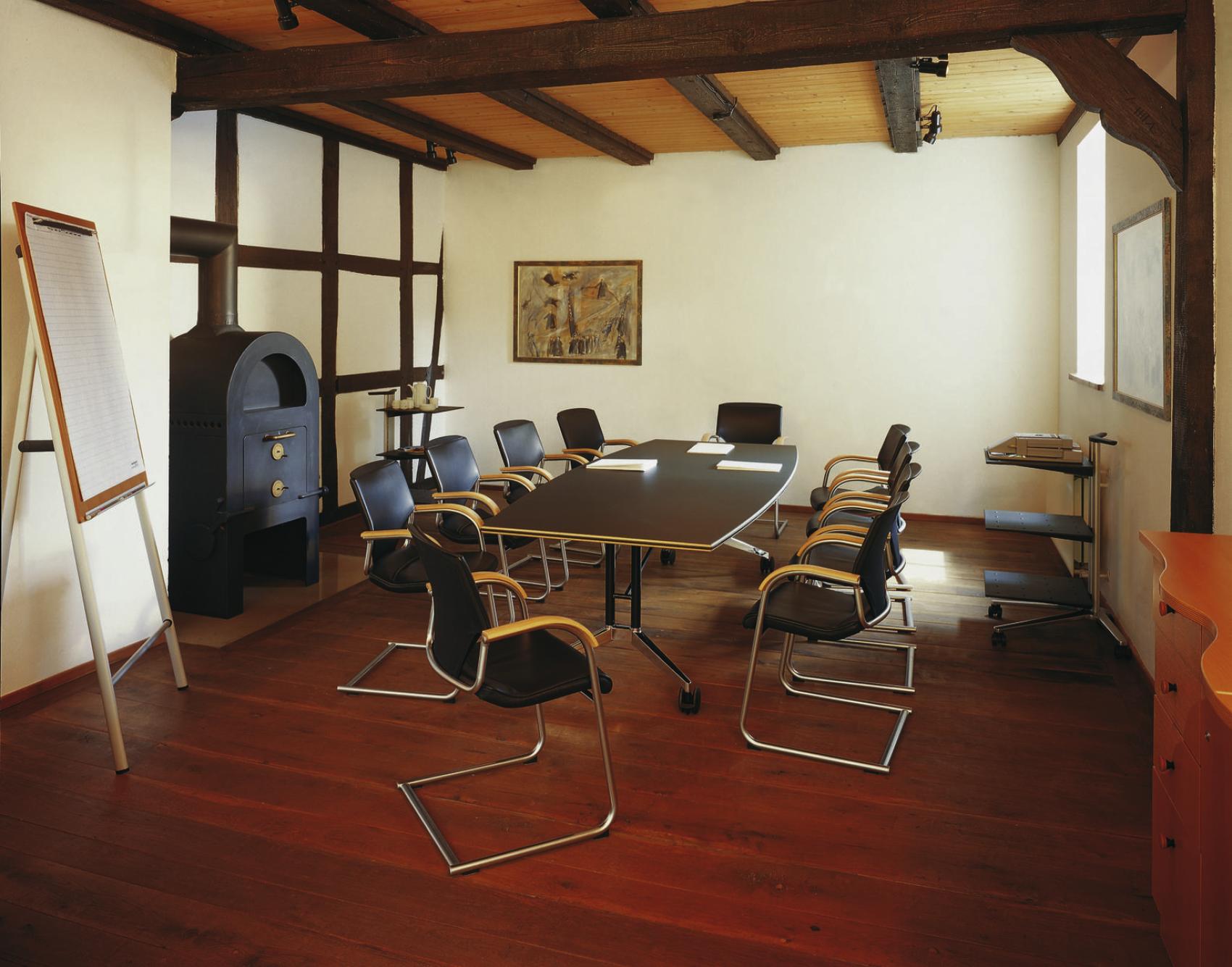 MODUS COMPACT by Wilkhahn 025